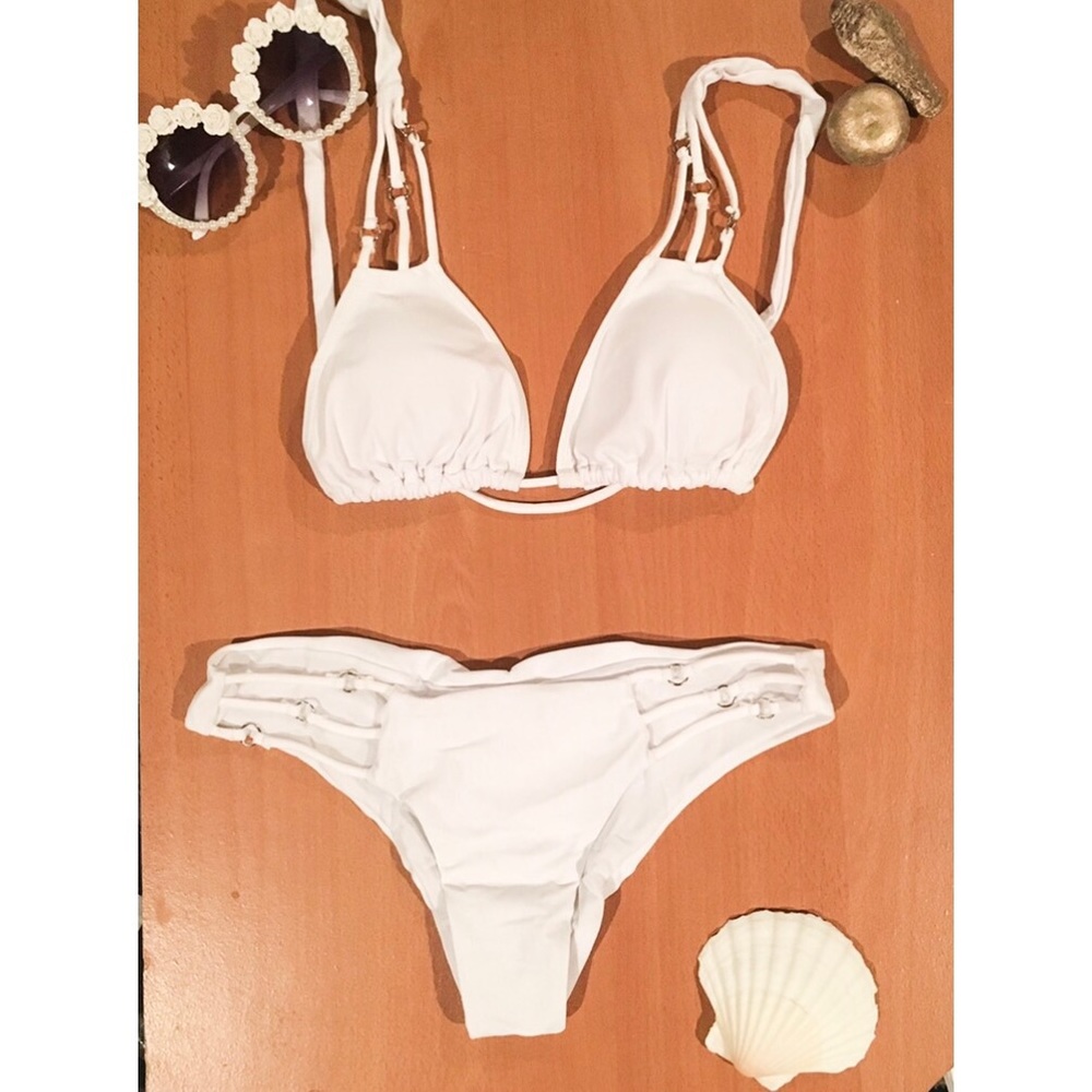‘Montauk’ Kini 👙 -White-